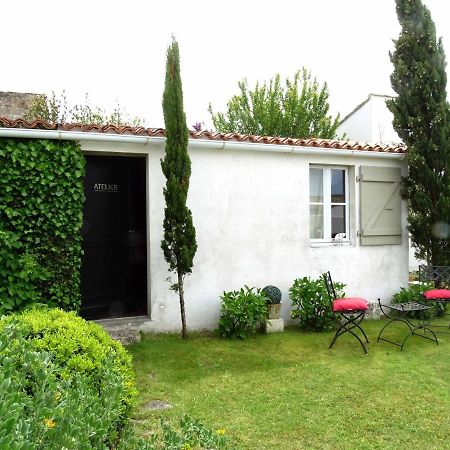 Le Clos Du Vieux Porche La Couarde-sur-Mer Exterior photo